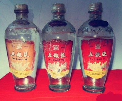 夫子廟茅臺(tái)酒15年回收解析 順發(fā)茅臺(tái)酒名酒回收與酒技術(shù)開發(fā)的前景